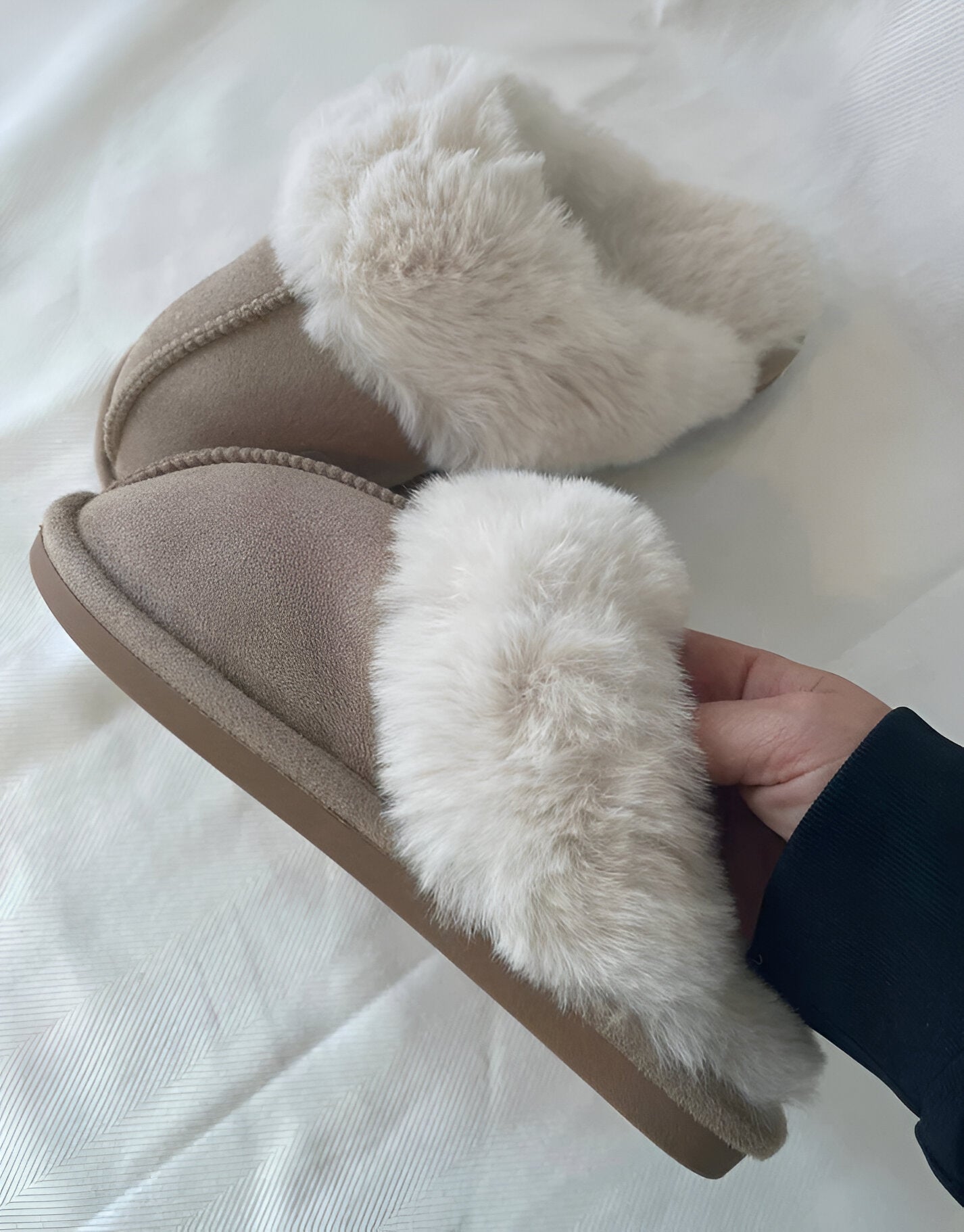 NIAM | FUZZY SLIPPER