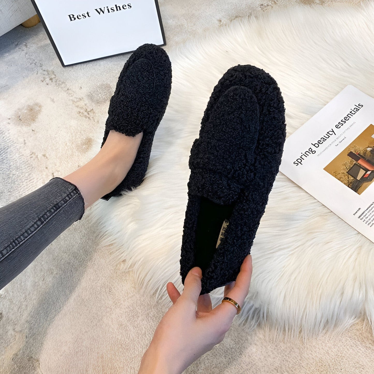 BONNIE | FLUFFY SHOES